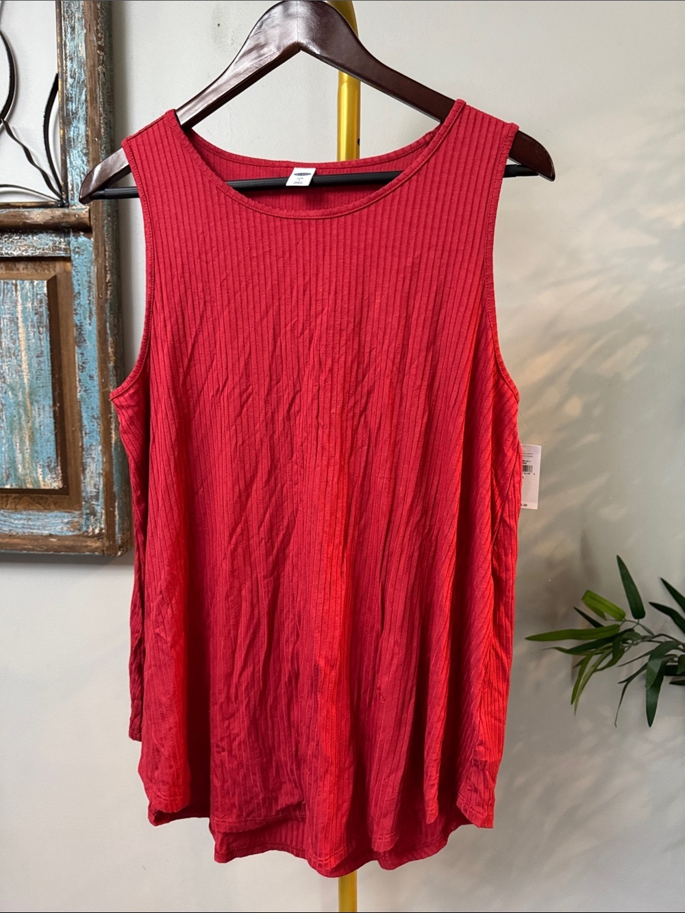 Women's Red Ribbed Sleeveless Tank Top NWT L